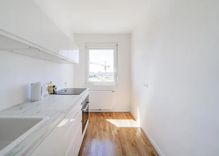 New Renovated At Hauptbahnhof Apartment